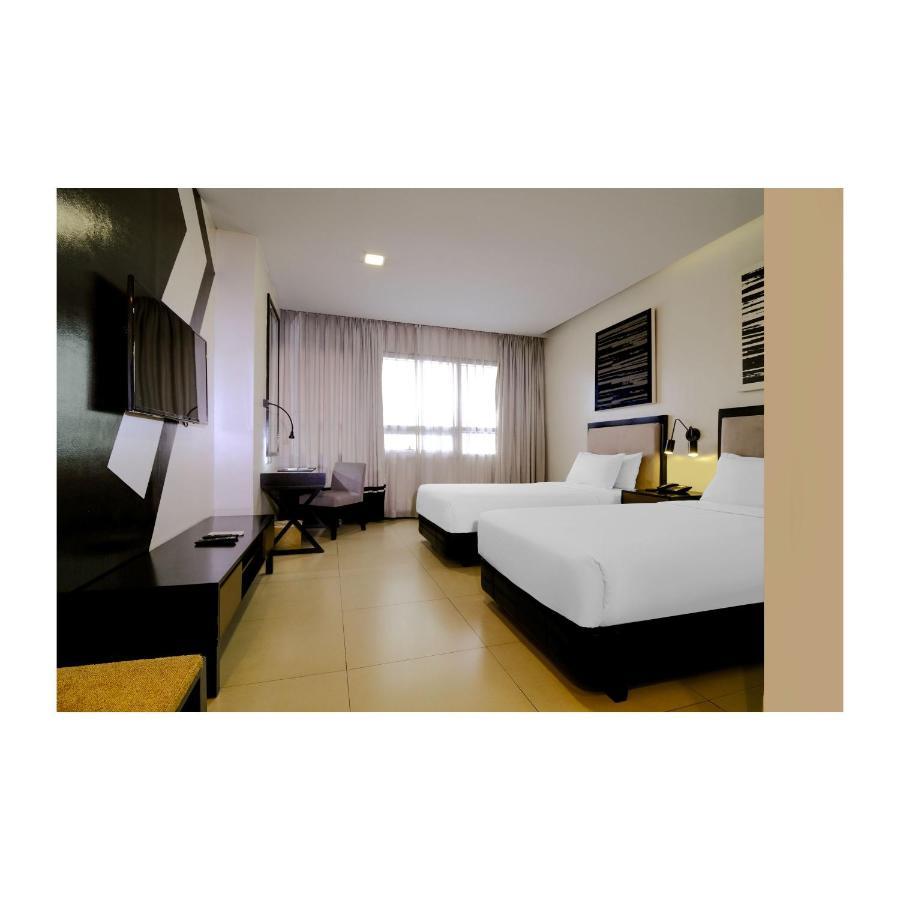 Summit Hotel Magnolia Quezon City Eksteriør billede